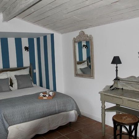 Le Clos Du Gorion Hotell Saint-Sulpice-et-Cameyrac Eksteriør bilde