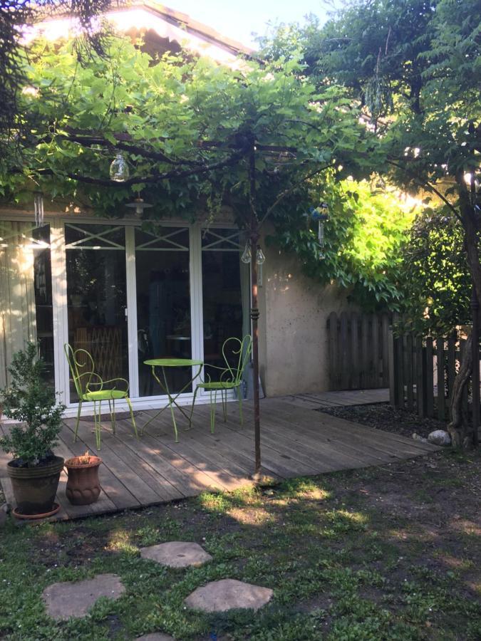 Le Clos Du Gorion Hotell Saint-Sulpice-et-Cameyrac Eksteriør bilde