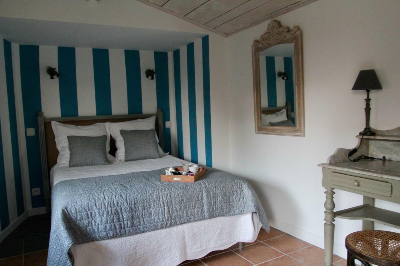 Le Clos Du Gorion Hotell Saint-Sulpice-et-Cameyrac Eksteriør bilde